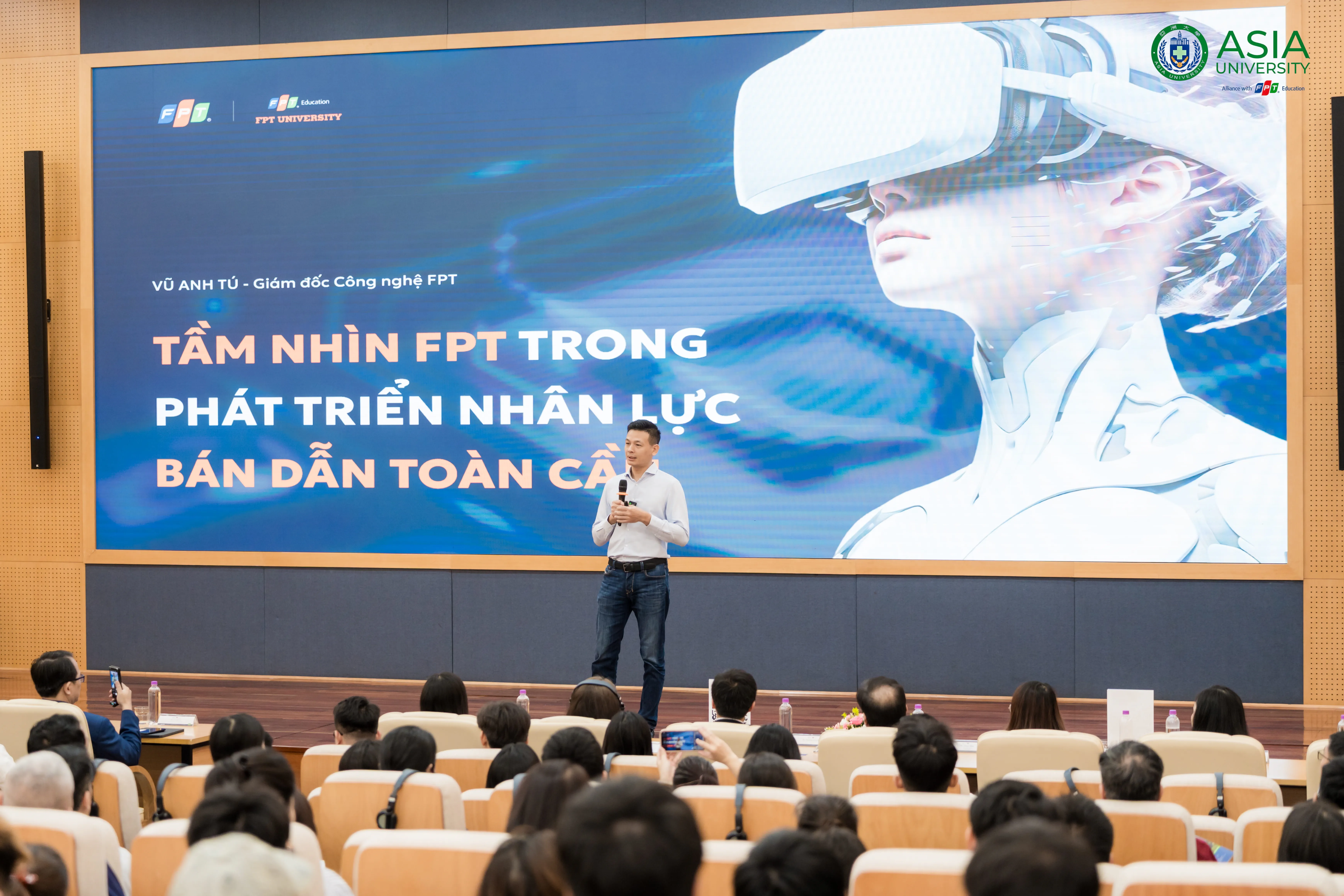 According to Mr. Vu Anh Tu, representative of FPT, the greatest challenge for Vietnam to integrate deeply into the global semiconductor revolution lies in the shortage of high-quality human resources.
