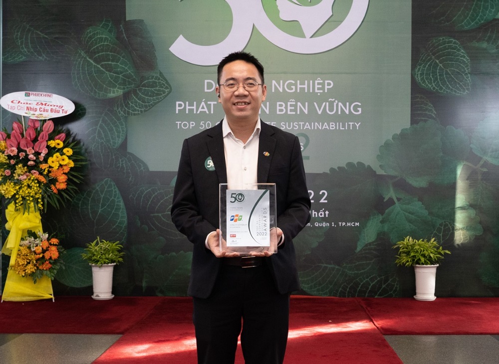 FPT was honored to receive the Top 50 sustainable development enterprises award in 2022