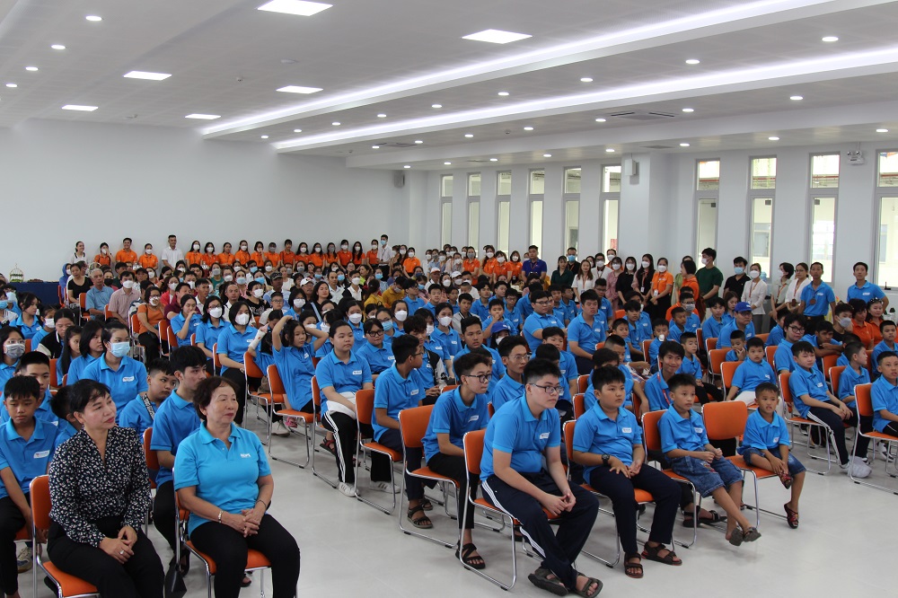 More than 200 students participated in the Welcome Ceremony to join HOPE School