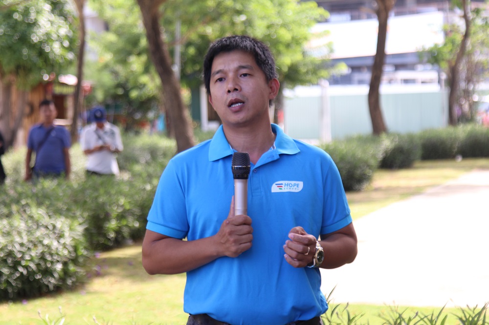 Mr. Hoang Quoc Quyen - Director of HOPE School Project