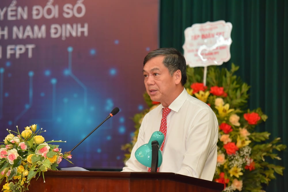  Ông Trần Lê Đoài, Phó Chủ tịch UBND tỉnh Nam Định tại lễ ký kết