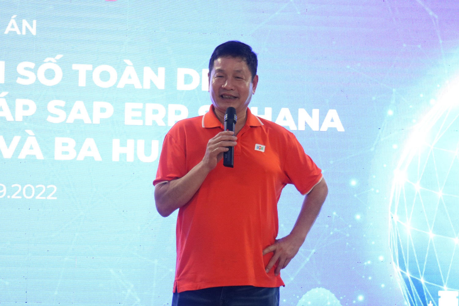 Mr. Truong Gia Binh, Chairperson of FPT Corporation, shared at the event