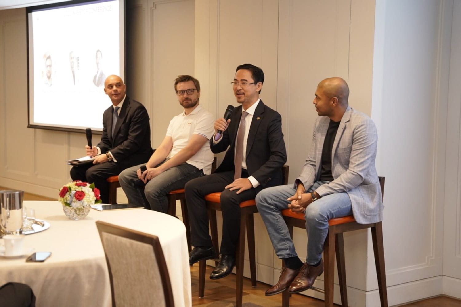Roles of Digital Transformation from FPT at 2022 Investor Conference