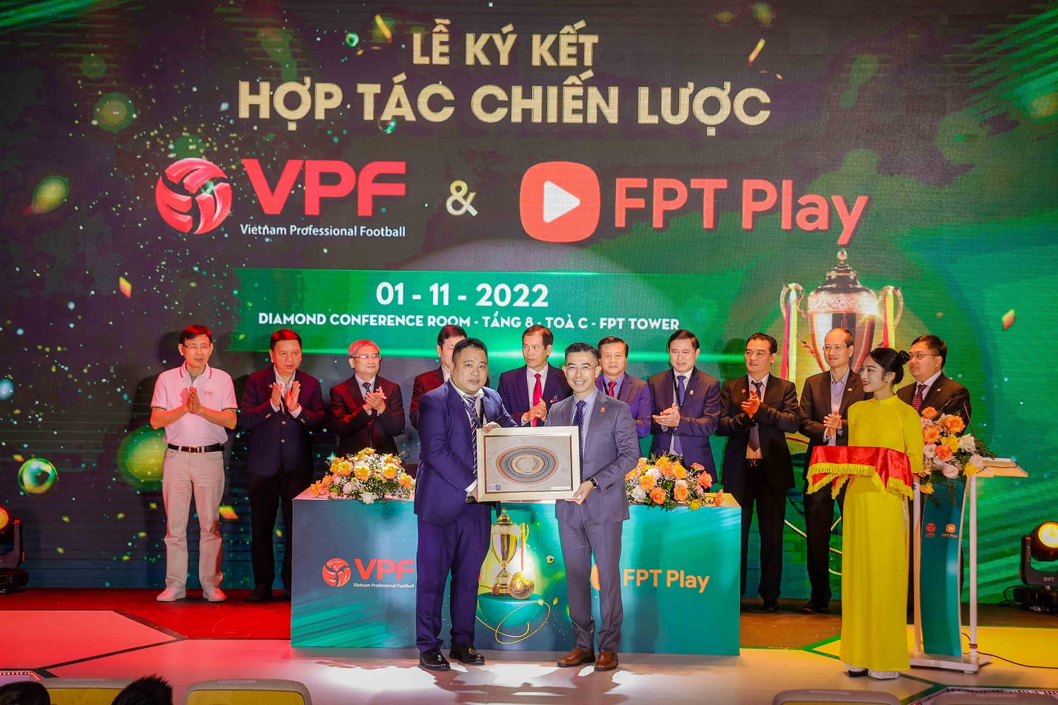 VPF Và FPT Play Ký Kết Hợp Tác Chiến Lược (1)