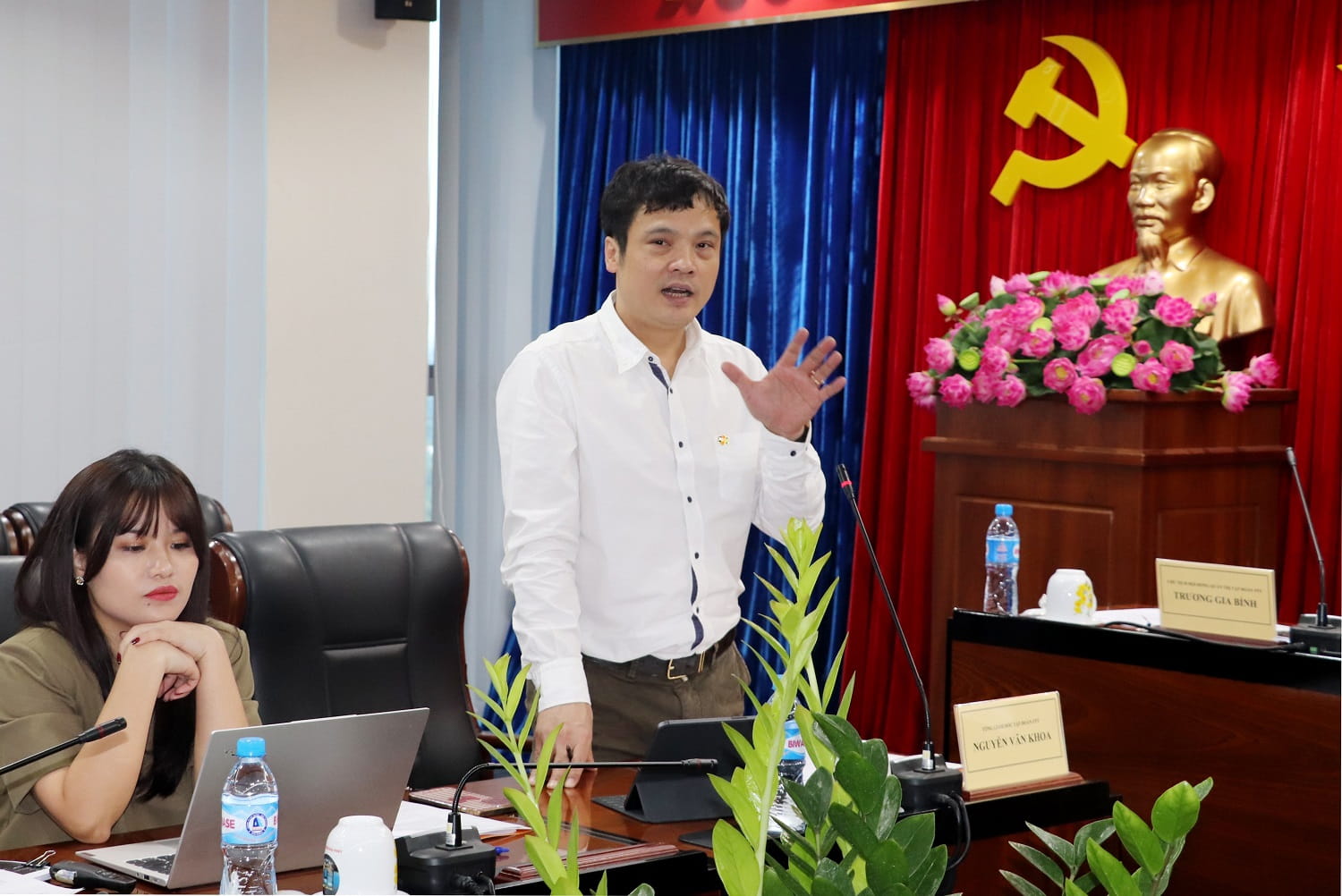 Ông Nguyễn Văn Khoa Tổng Giám đốc FPT trong buổi gặp gỡ trao đổi với lãnh đạo tỉnh Bình Dương