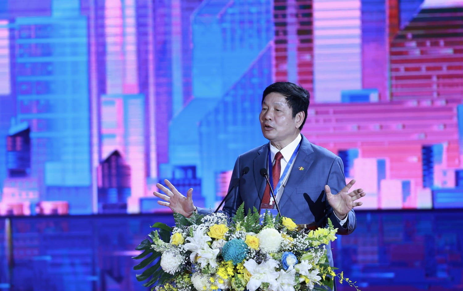 Chairman of FPT Corporation, Truong Gia Binh, has faith in the dream of building a giant technology hub in Khanh Hoa. Photo: Duong Giang/TTXVN.