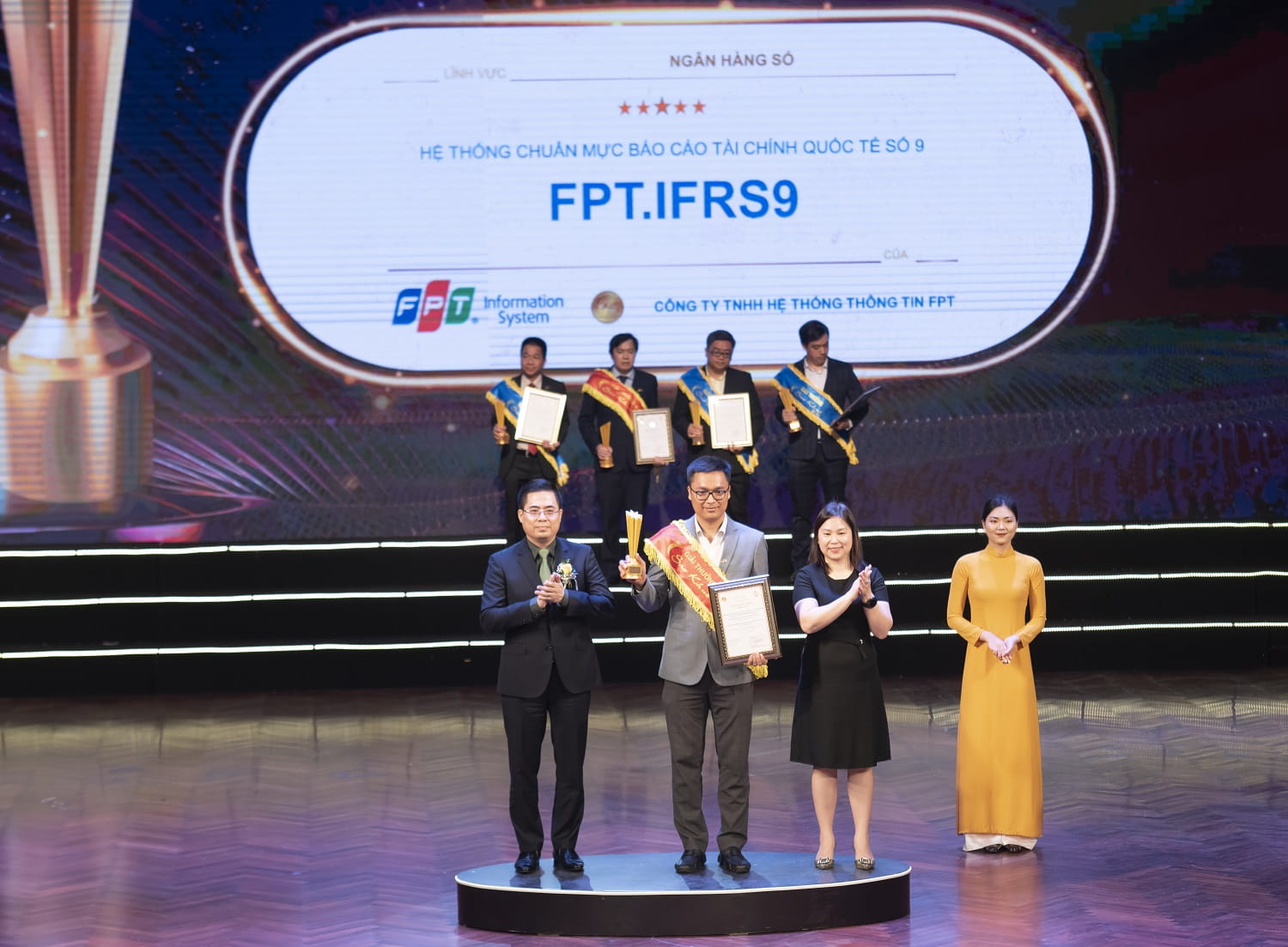 FPT.IFRS9 - an international financial reporting standards system software - achieved 5-star certification.