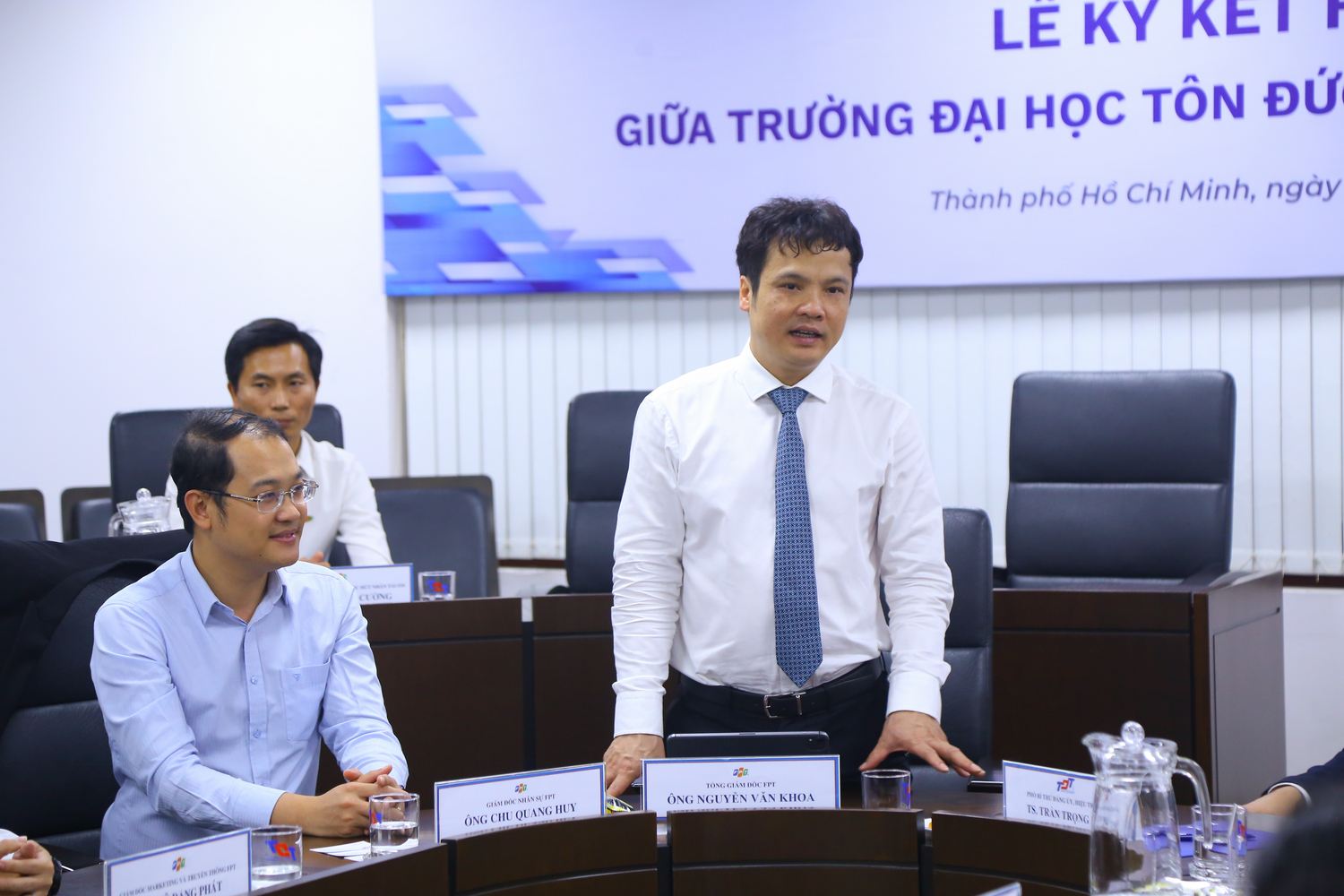 Ông Nguyễn Văn Khoa – Tổng giám đốc FPT chia sẻ tại sự kiện