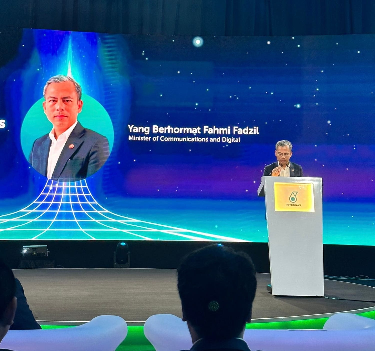 Bộ trưởng YB Fahmi Fadzil  phát biểu tại sự kiện