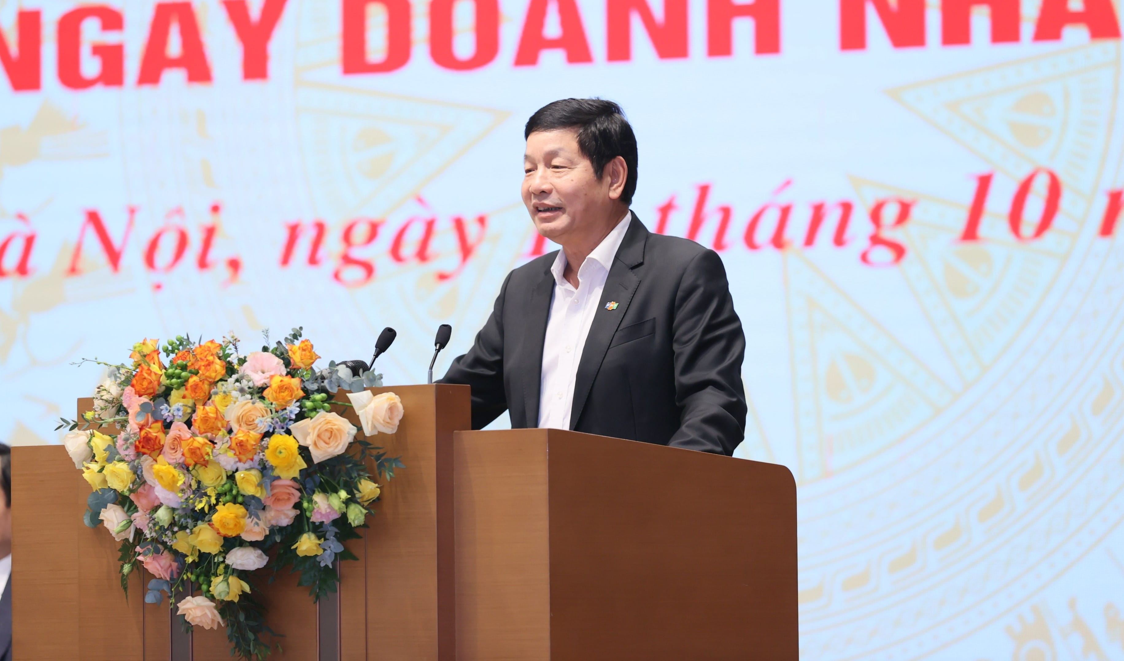 Chu tich HDQT FPT Truong Gia Binh chia se cung nhu de xuat ho tro doanh nghiep