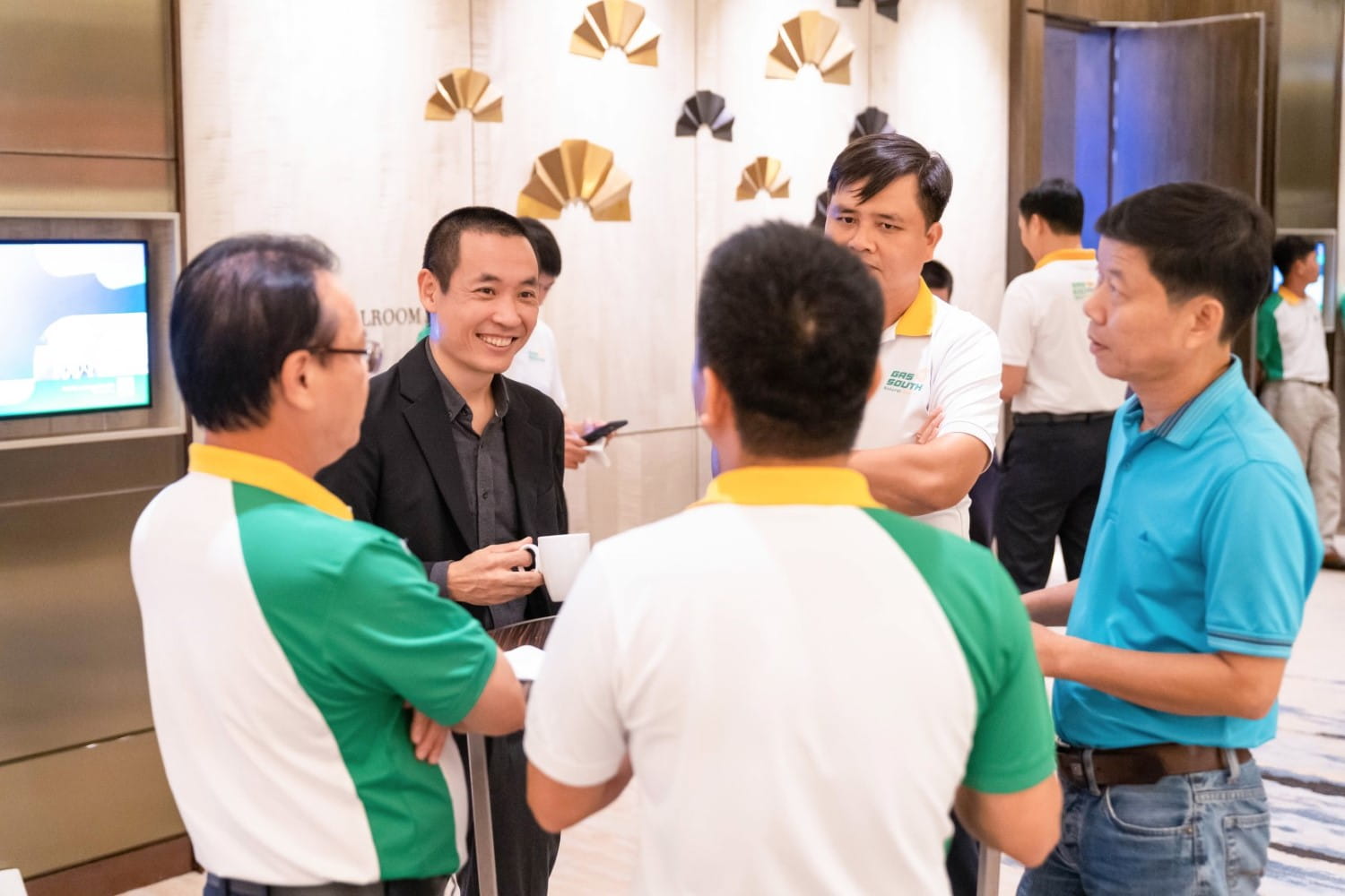 Chuyên gia FPT Digital trao đổi cùng Gas South trong hội thảo CĐS (Custom)