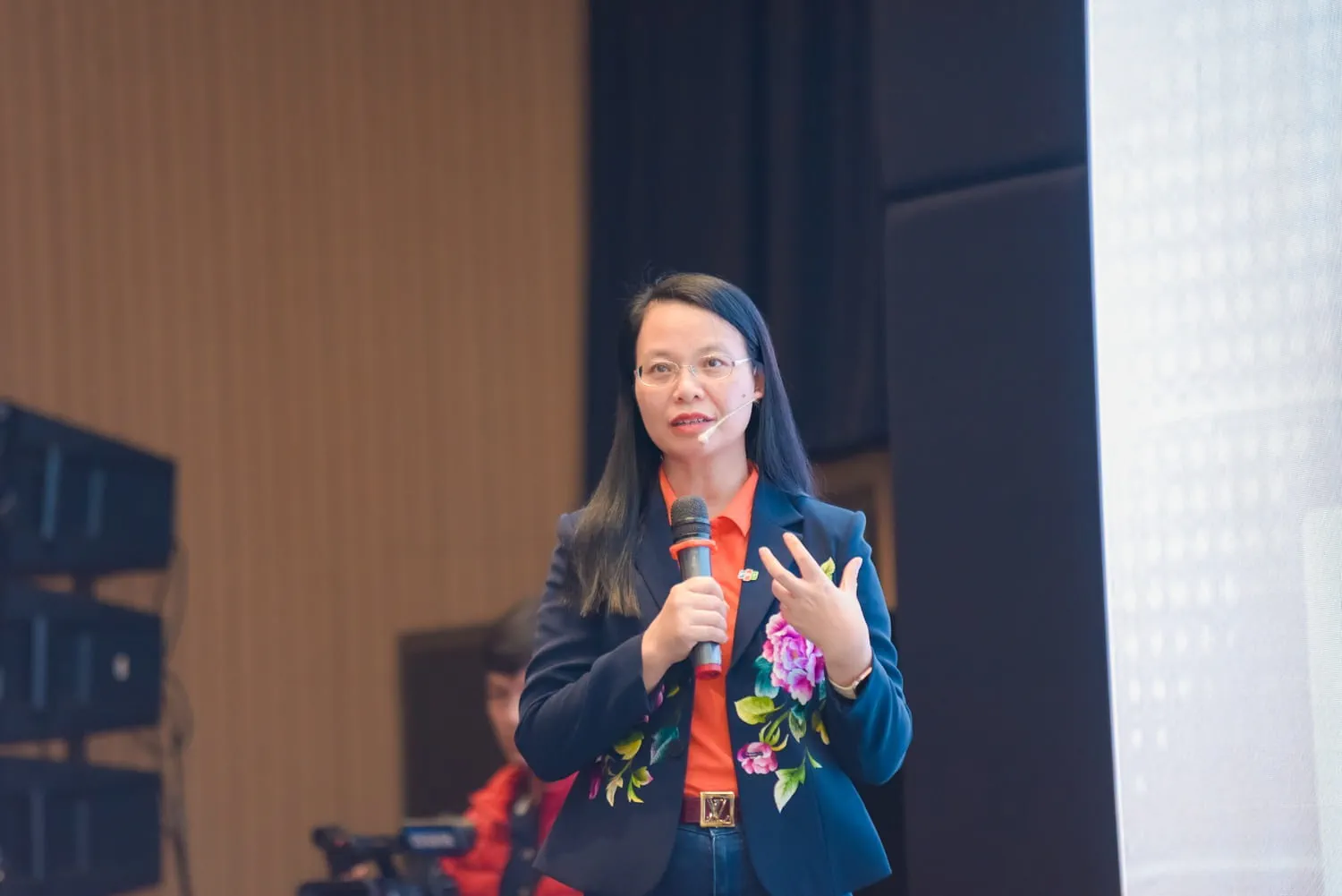 Ms. Chu Thi Thanh Ha, Chairperson of FPT Software, said, "The essence of world-class companies lies in the caliber of their people."