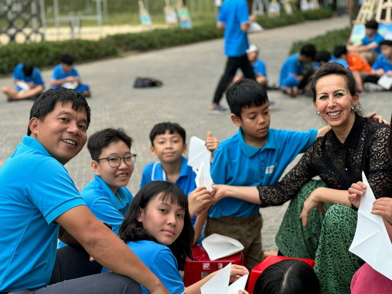Isabelle Müller, author (far right), alongside students from Hope School.
