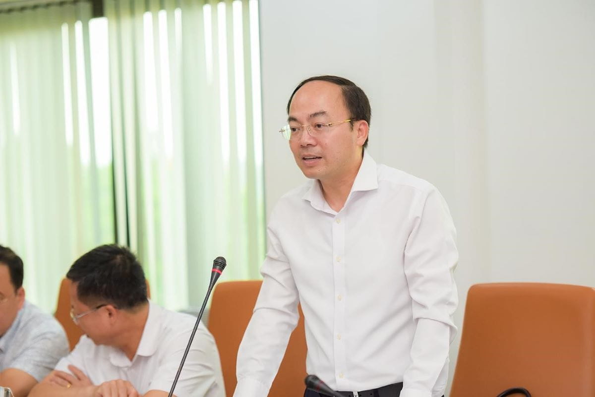 Chairman Nguyen Dang Binh of the Bac Kan Provincial People's Committee spoke at the event
