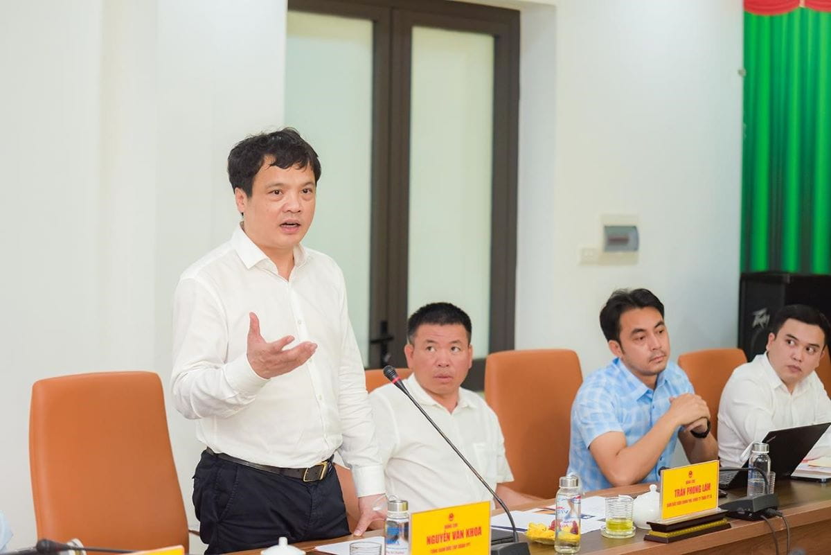 FPT CEO Nguyen Van Khoa at the event