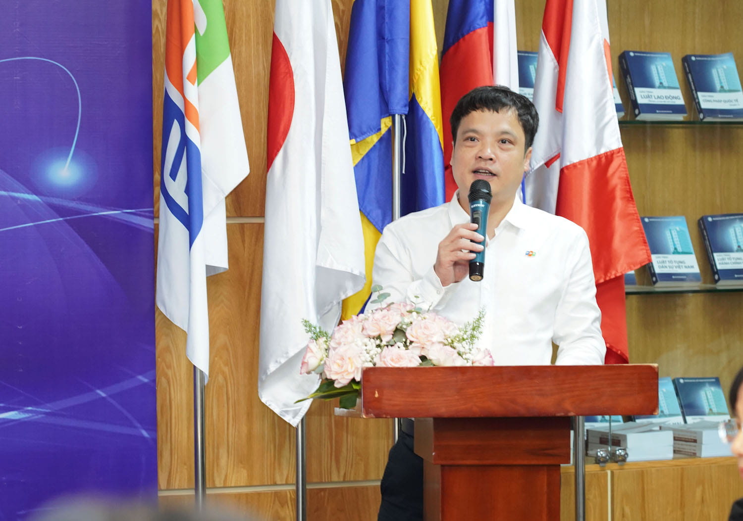FPT và Trường Đại học Luật TP. HCM hợp tác chuyển đổi số 