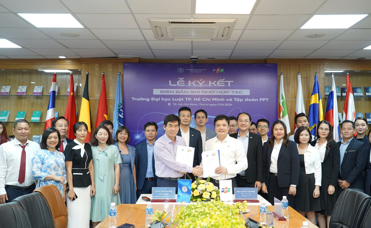 FPT và Trường Đại học Luật TP. HCM hợp tác chuyển đổi số 