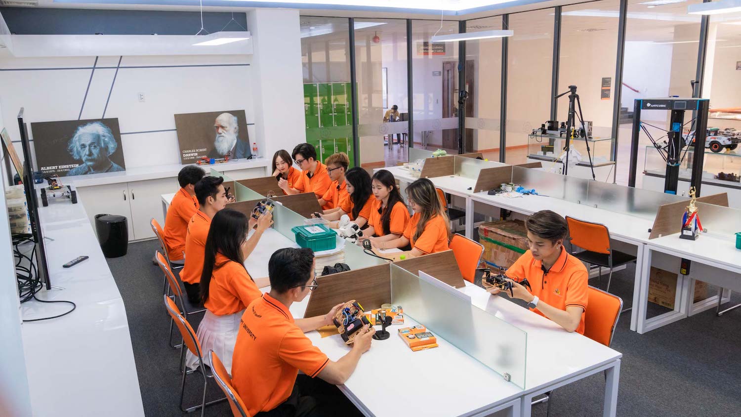 FPT University students benefit from modern training programs, hands-on laboratory practice, and business internships that prepare them for global career opportunities.