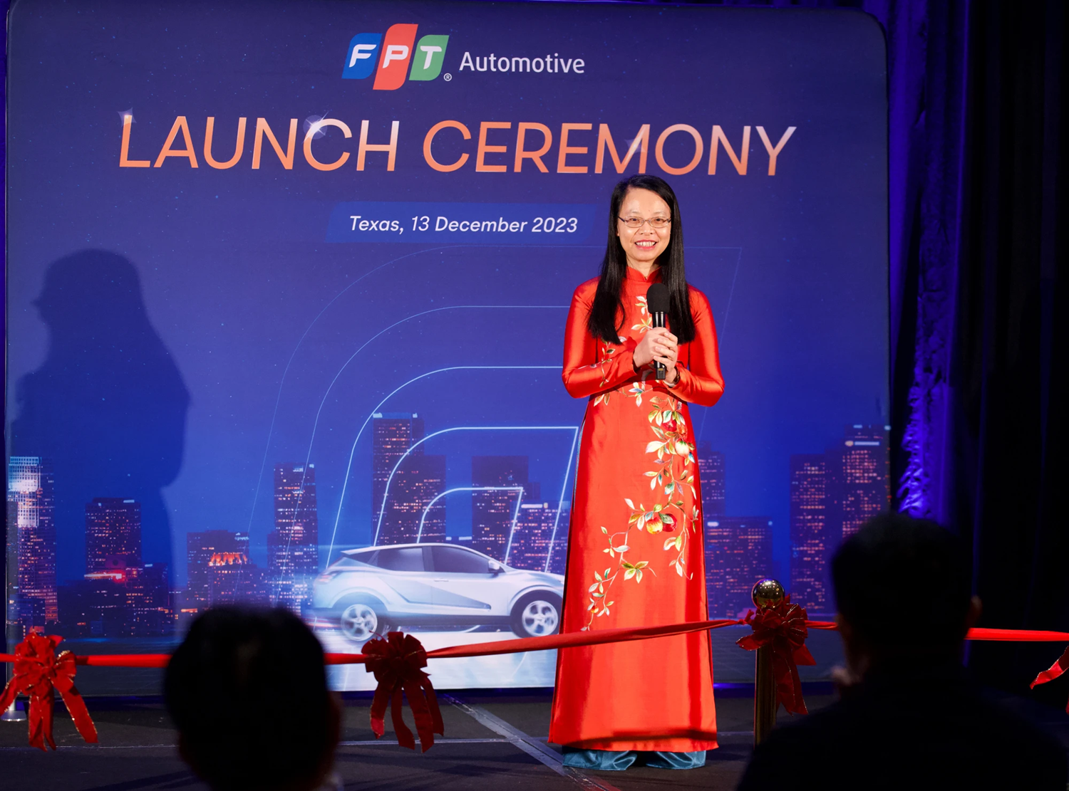 Bà Chu Thị Thanh Hà, Chủ tịch FPT Software chia sẻ tại lễ ra mắt FPT Automotive.