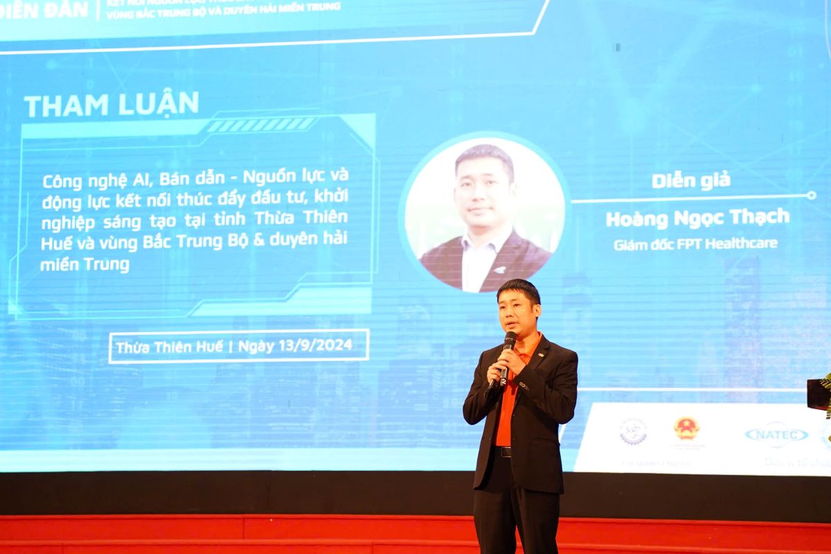 Mr. Hoang Ngoc Thach - Director of FPT Healthcare - spoke at the event.