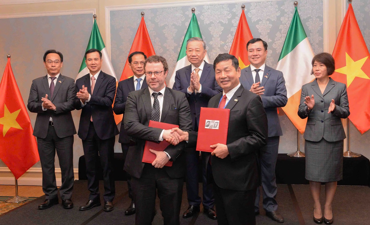 FPT đã công bố hợp tác với ADAPT Research Center, Đại học Thành phố Dublin, Ireland - Top 50 đại học trẻ tốt nhất thế giới 