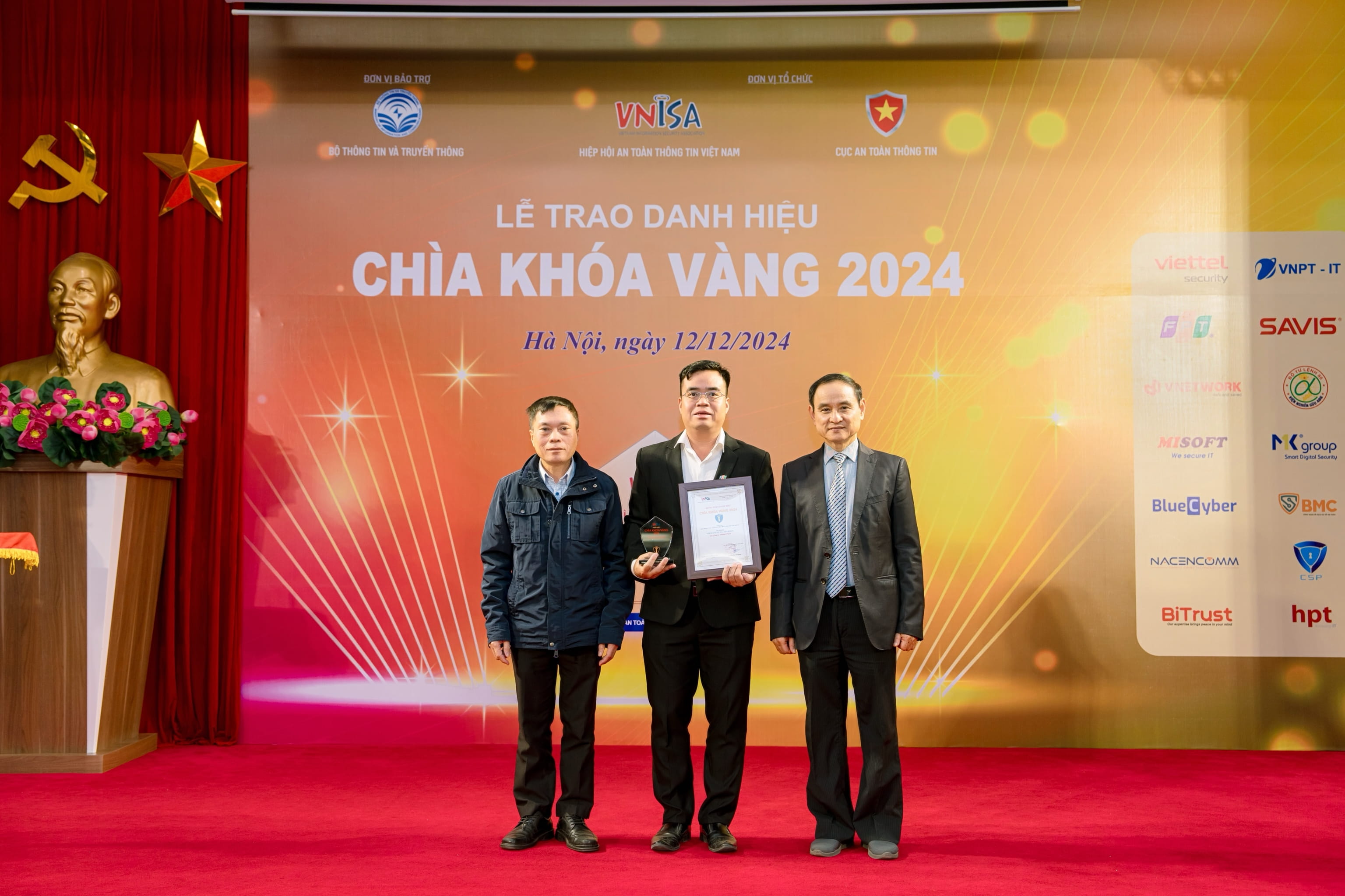 FPT.eSign was honored in the category of Outstanding Secure IT Solution for Digital Transformation