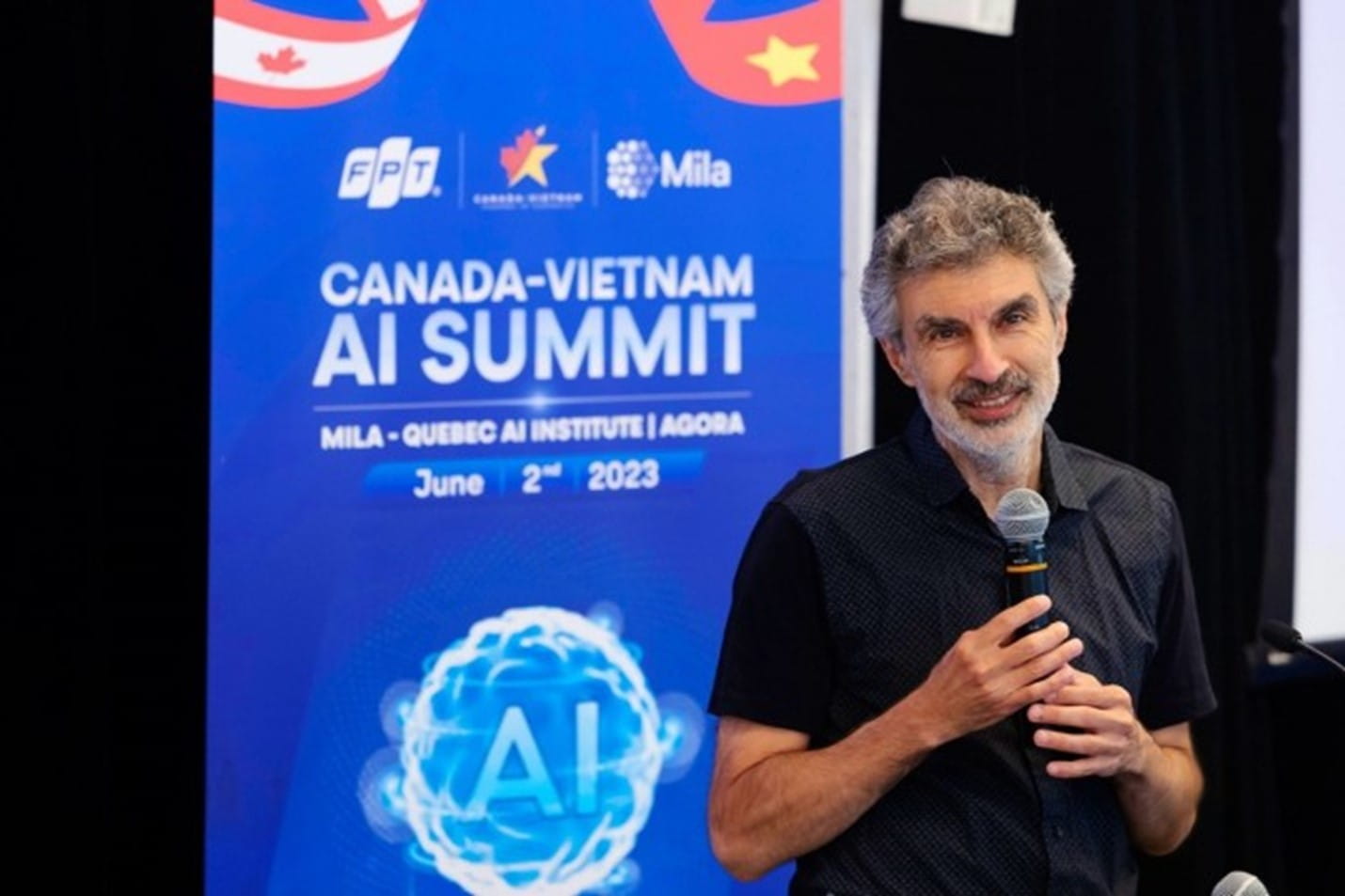 Professor Yoshua Bengio, Founder of Mila AI Research Institute at the Canada - Vietnam AI Summit (Quebec, Canada)