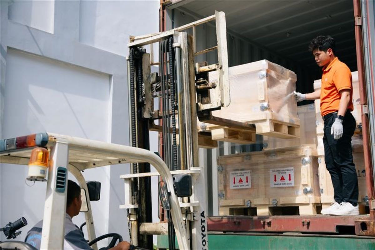 nha may AI-1
