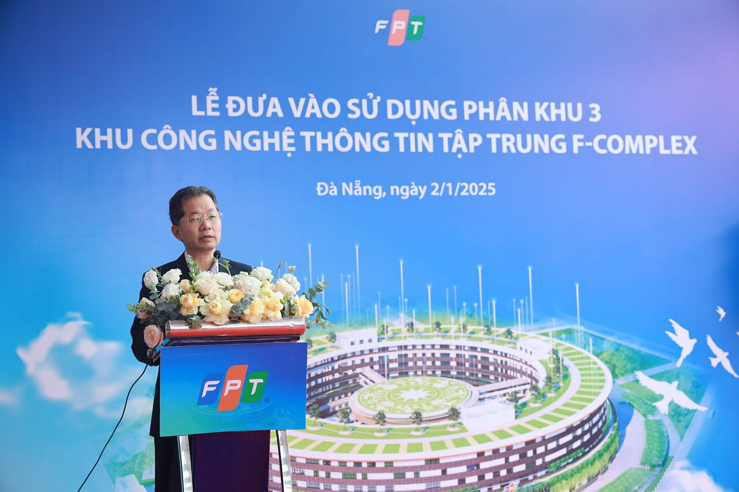 Ông Nguyễn Văn Quảng - Bí Thư Thành Ủy thành phố Đà Nẵng phát biểu tại buổi lễ.