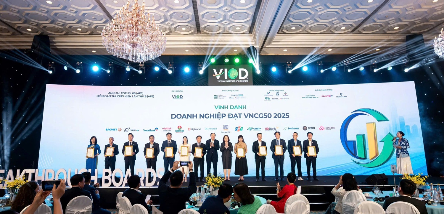 FPT Honored as a Pioneering Enterprise Committed to Improving Corporate Governance in Vietnam