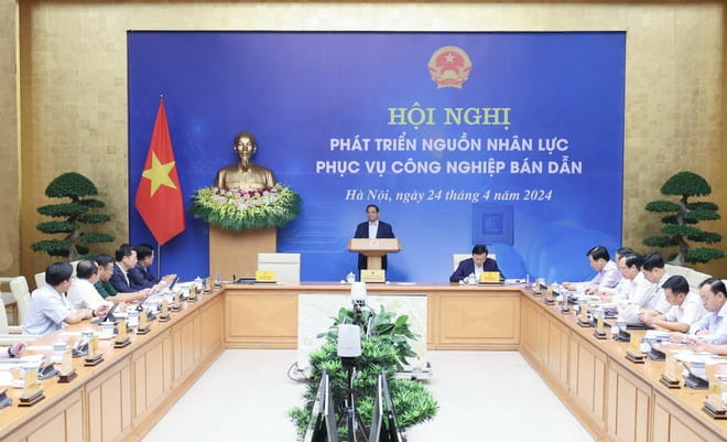 Thủ tướng Phạm Minh Chính chủ trì Hội nghị phát triển nguồn nhân lực bán dẫn tháng 4/2024