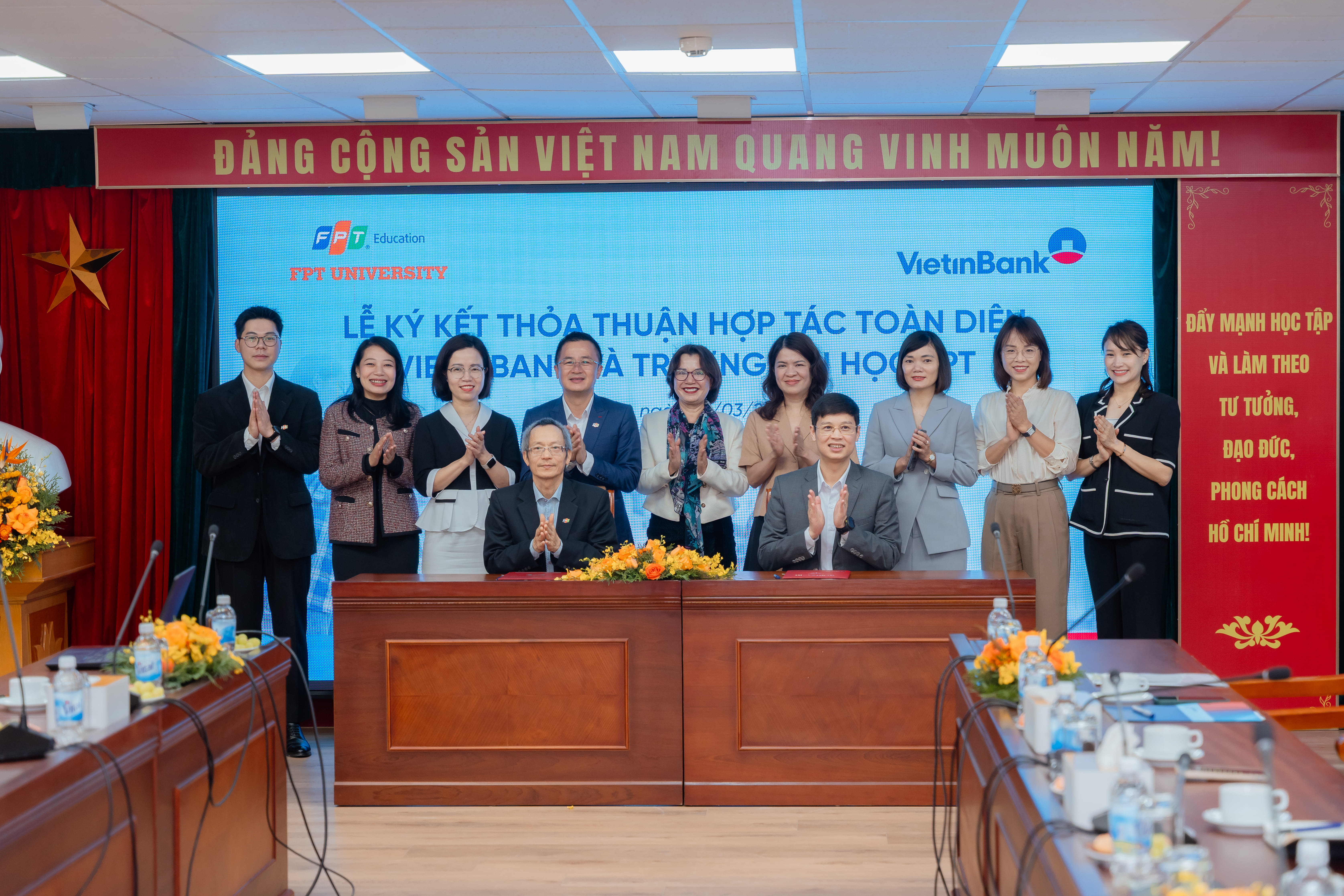 Đại diện Trường Đại học FPT và VietinBank tại lễ ký kết hợp tác