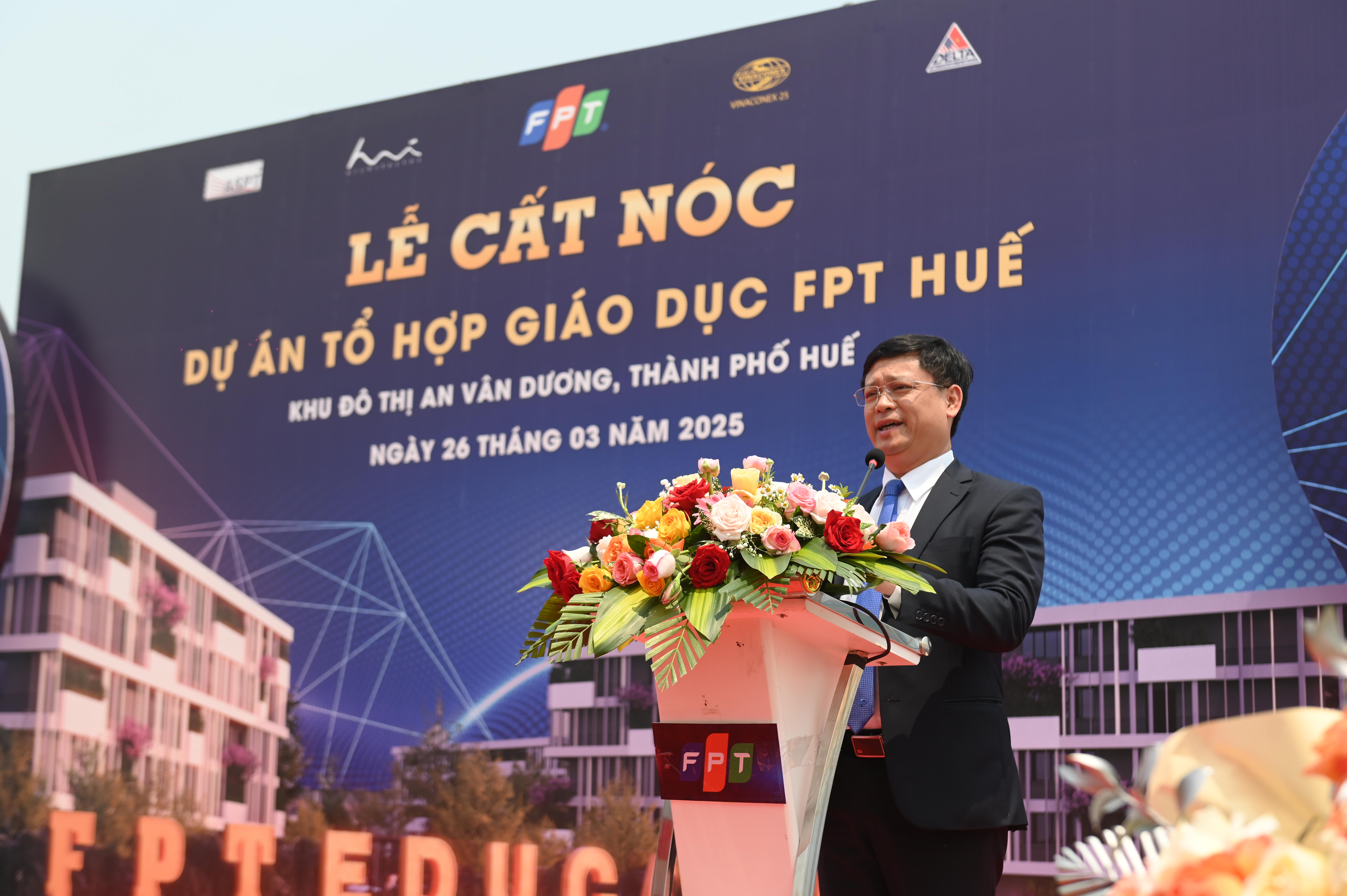 Ông Nguyễn Thanh Bình, UVTV Thành ủy, Phó Chủ tịch Thường trực UBND thành phố Huế phát biểu tại buổi lễ