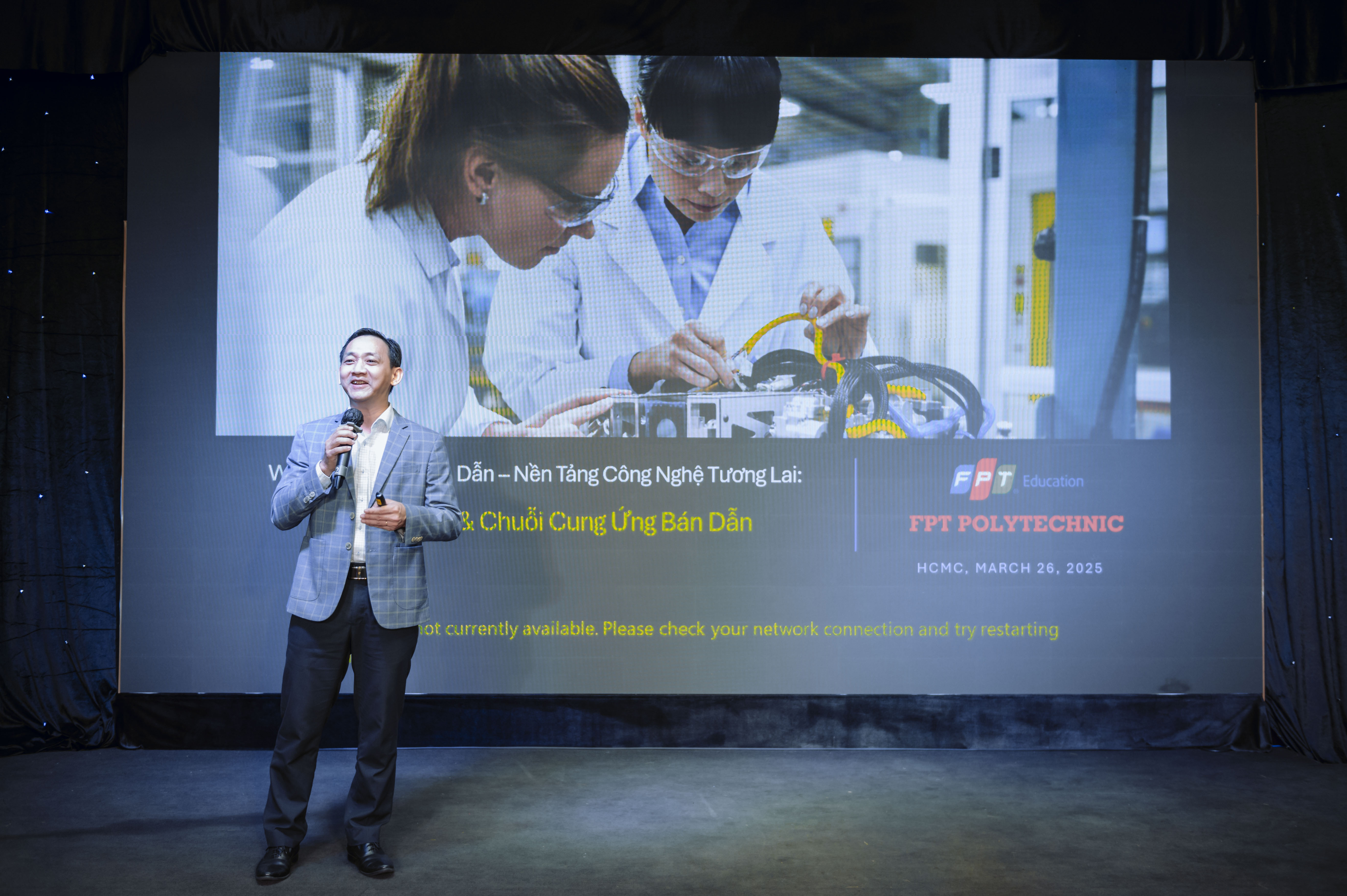 Mr. Nguyen Phuc Vinh outlined the Vietnamese Semiconductor landscape and talent opportunities