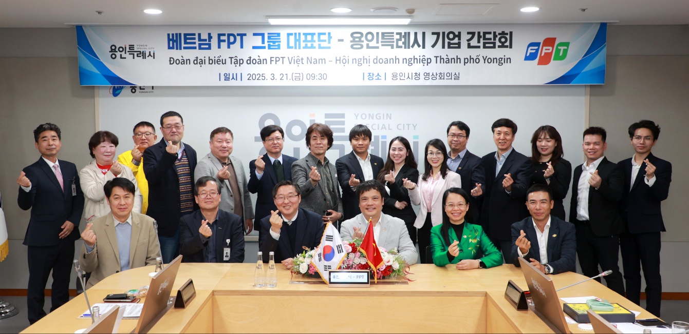 FPT trao đổi với Yongin