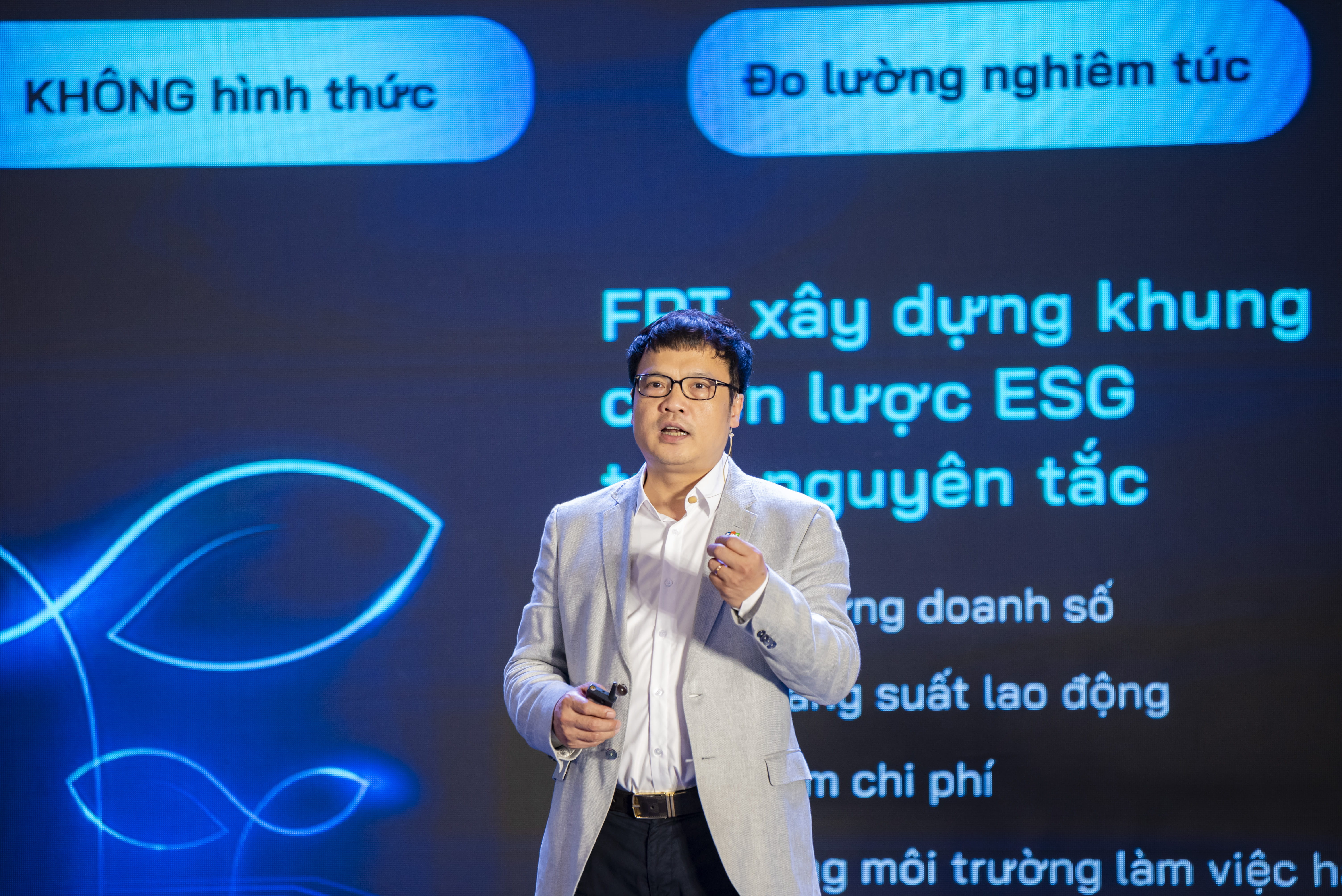 Mr. Nguyen Van Khoa, Chief Executive Officer of FPT Corporation