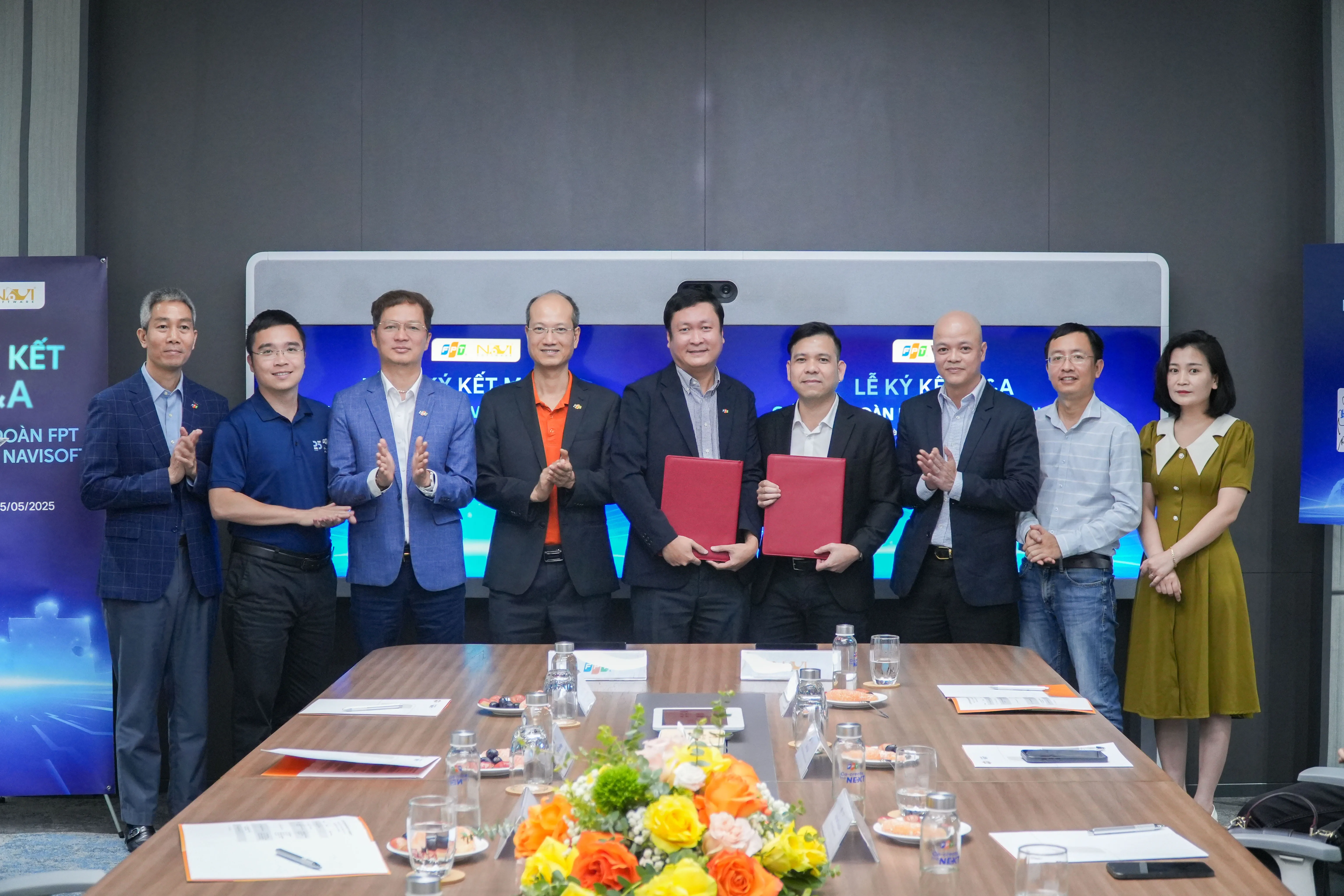 Both sides commit to creating value for the financial–securities market not only in Vietnam but also internationally.