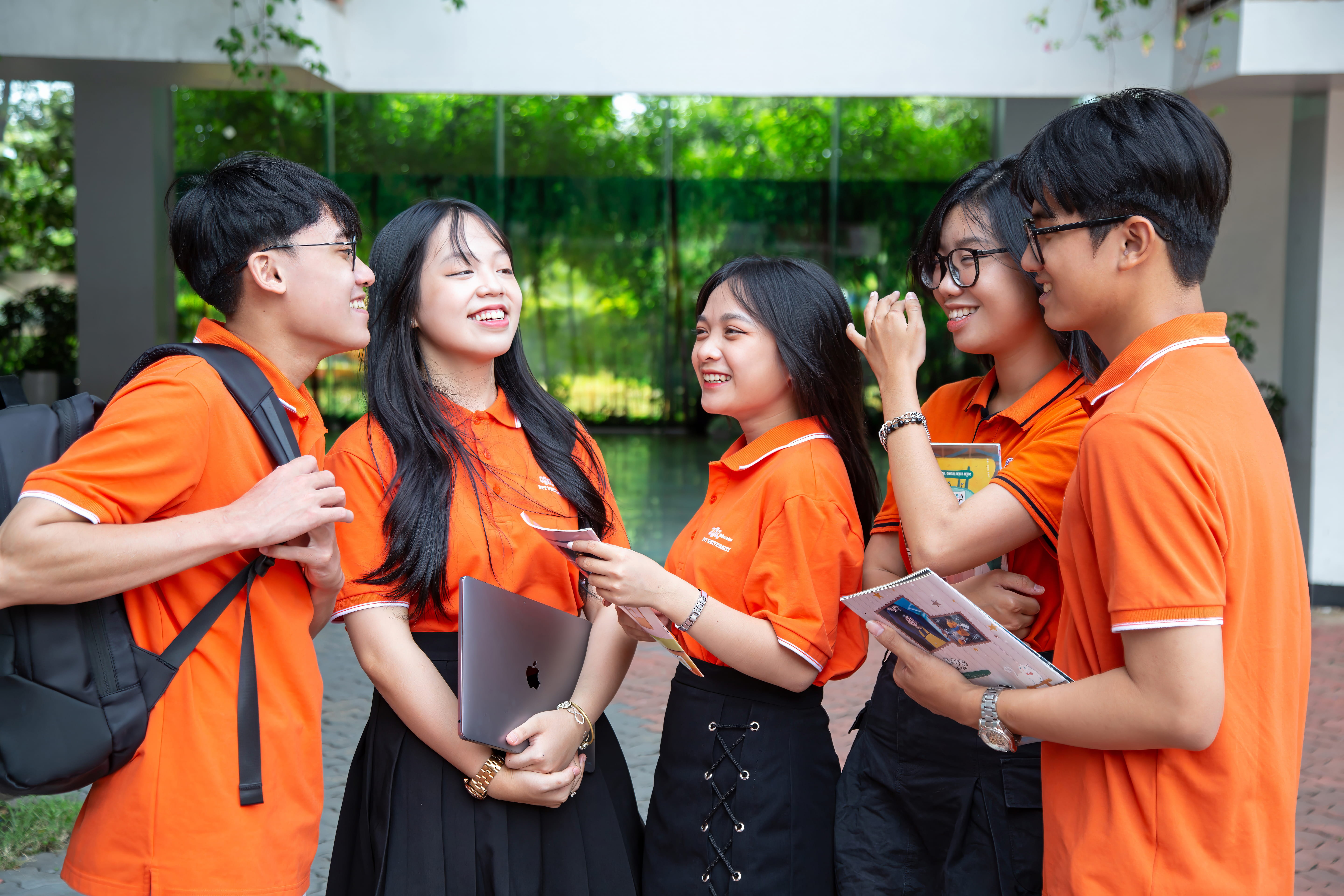 FPTU mong muốn đồng hành cùng thế hệ trẻ bước vào kỷ nguyên AI với bản lĩnh, chủ động và khả năng lãnh đạo chính mình 