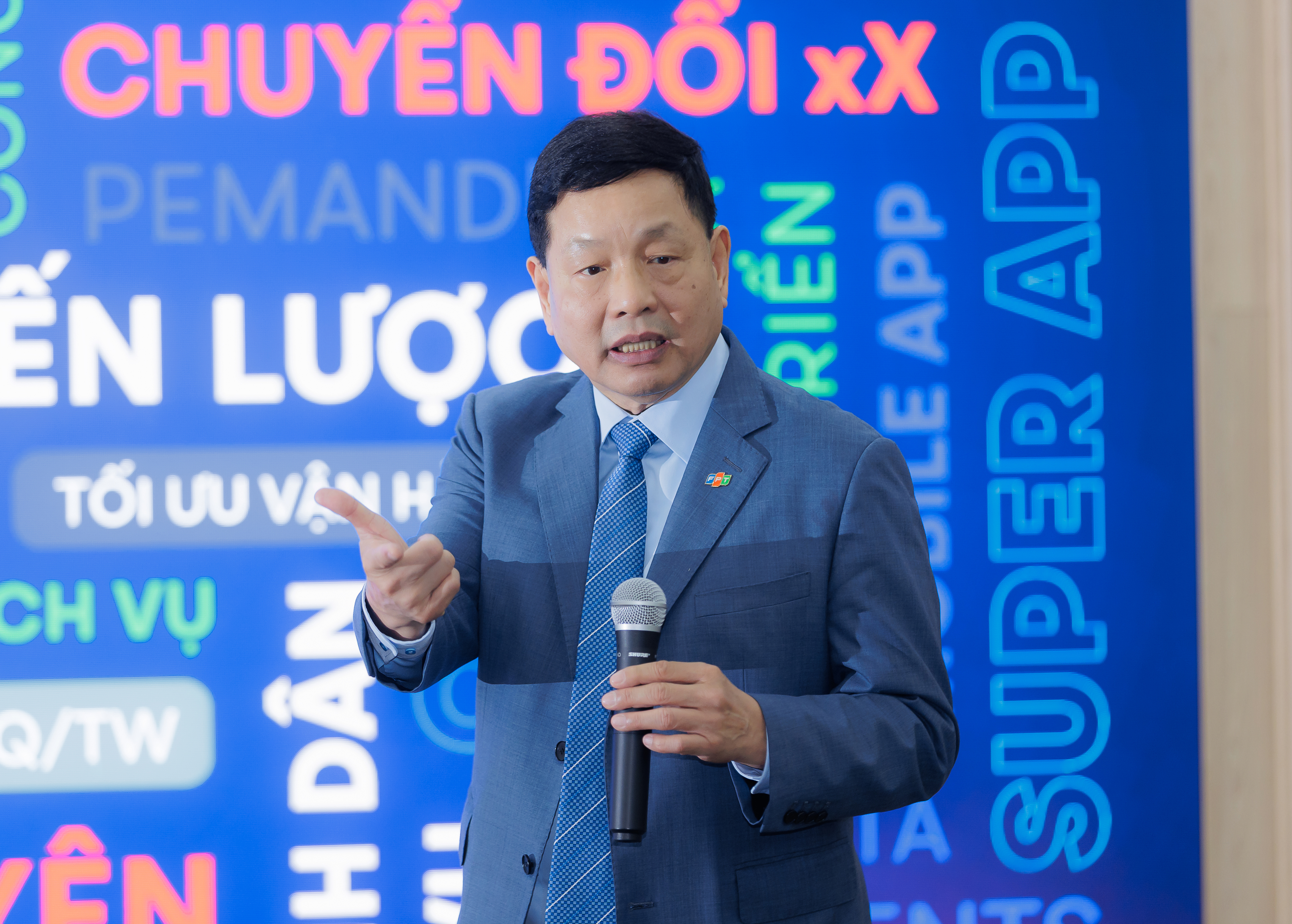Dr. Truong Gia Binh, FPT Founder and Chairman, said that FPT will help Vietnam Airlines to become a leading digital airline regionally and globally