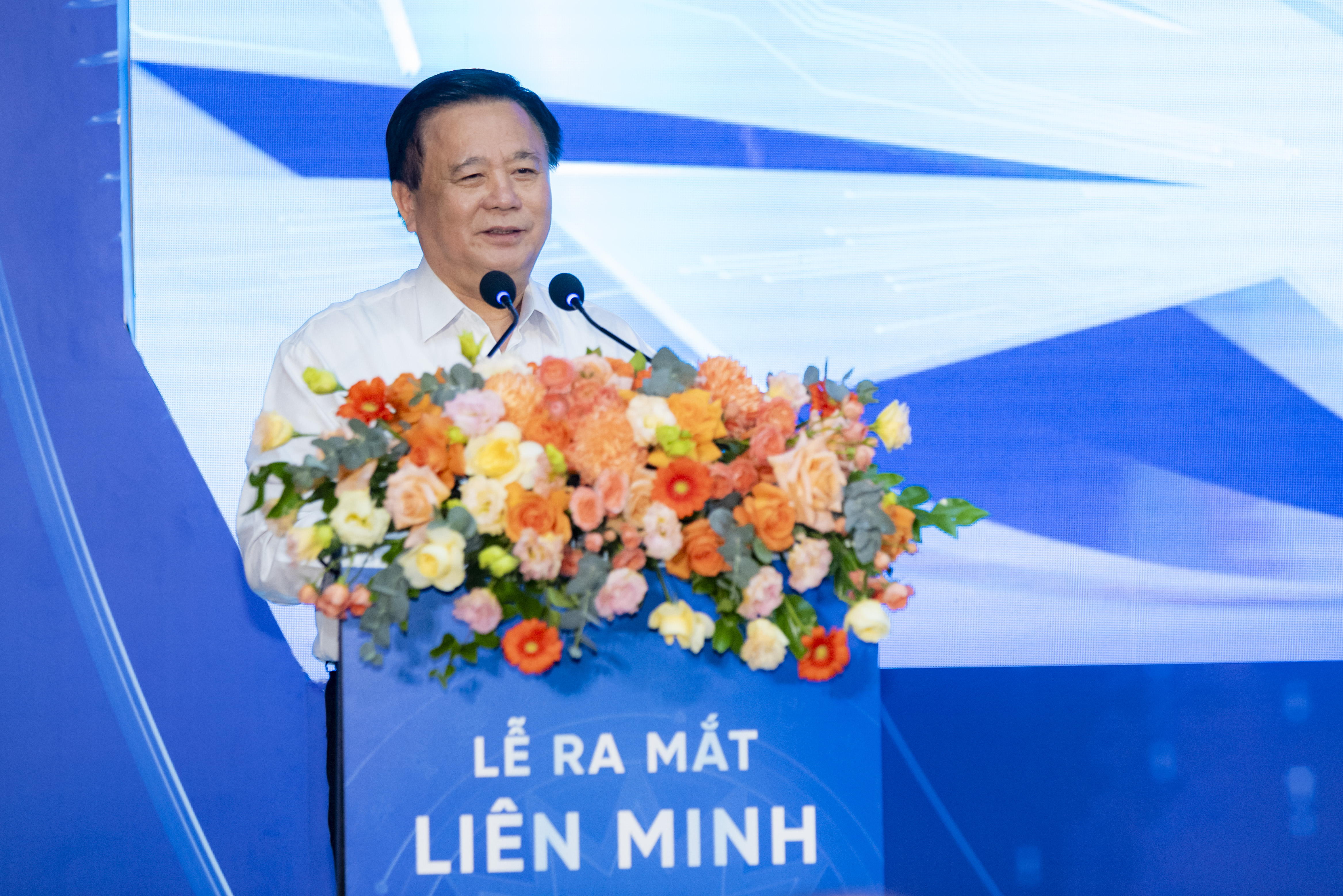 Tại lễ ra mắt Liên minh AI, GS.TS Nguyễn Xuân Thắng, Uỷ viên Bộ Chính trị, Giám đốc Học viện Chính trị quốc gia Hồ Chí Minh, Chủ tịch Hội đồng Lý luận Trung ương có bài phát biểu chỉ đạo, trong đó, ông nhấn mạnh tinh thần quyết tâm, một tầm nhìn mang tính lịch sử trong sự ra đời của Liên minh AI