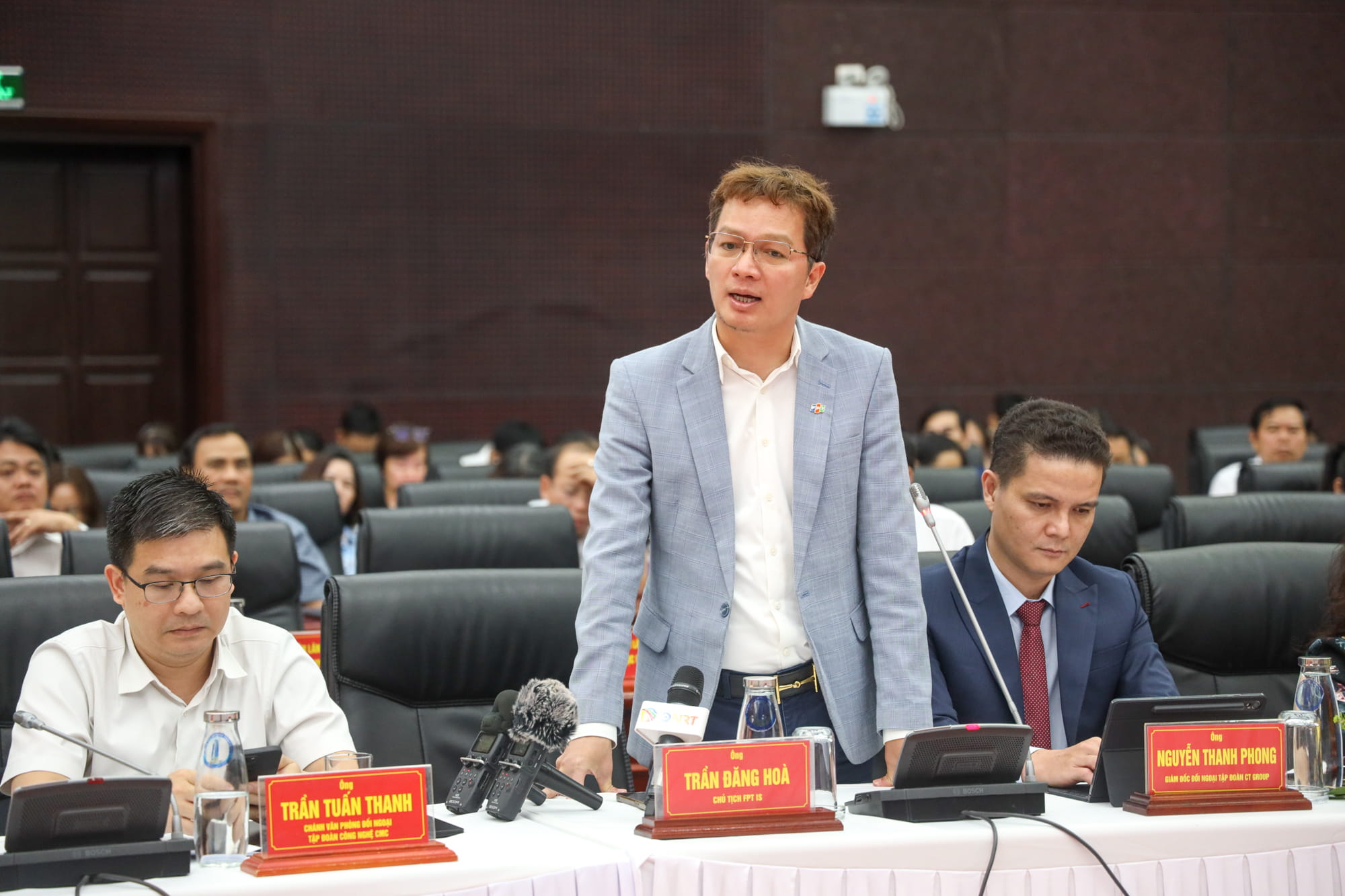 Ông Trần Đăng Hoà, Chủ tịch FPT IS, Tập đoàn FPT, phát biểu tại buổi làm việc.