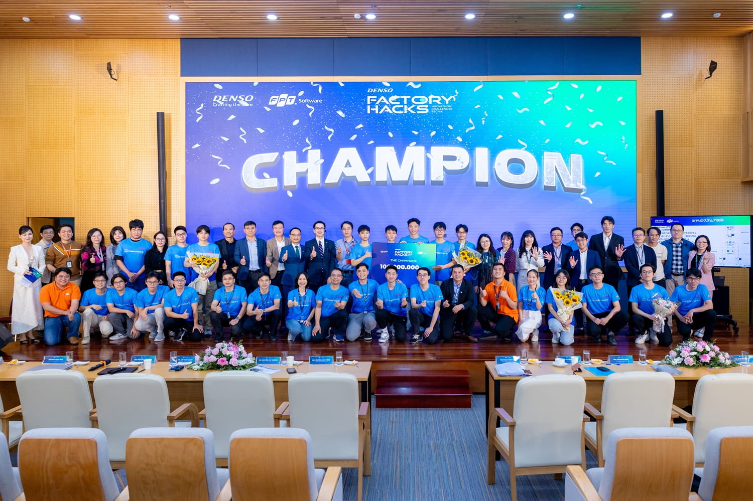 Contestants of DENSO Hackathon at the 2024 final event.