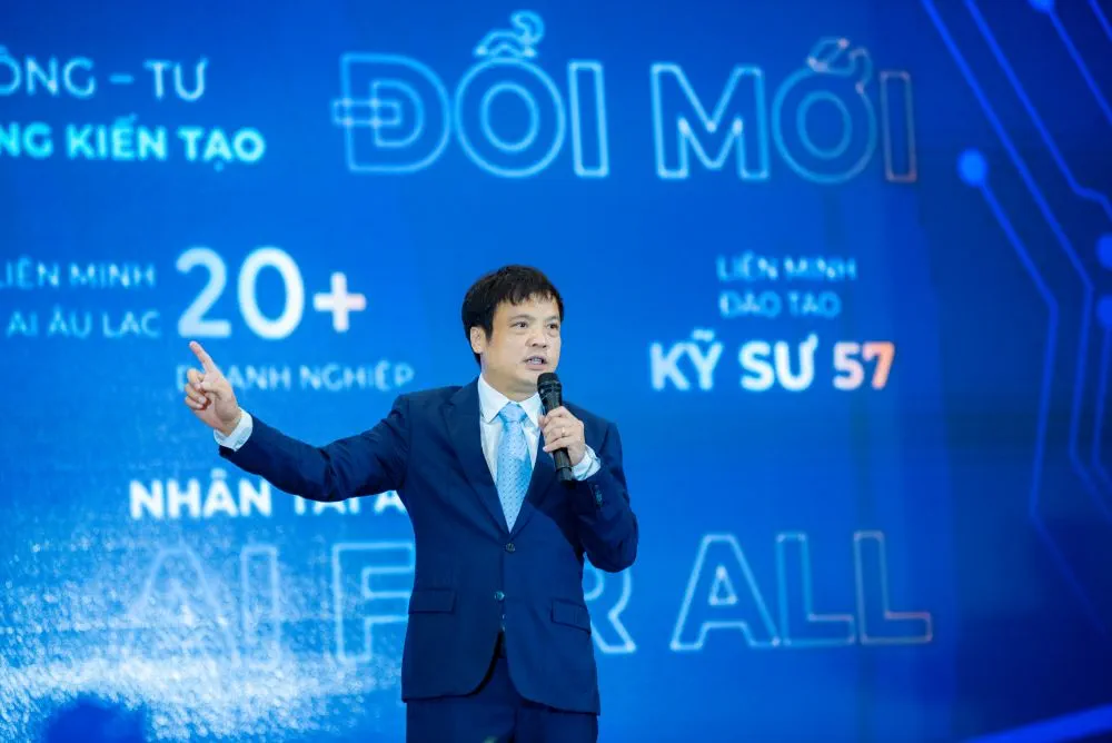 Mr. Nguyen Van Khoa – CEO of FPT Corporation – shares about the importance of innovation in building sustainable organizations and contributing to national development.