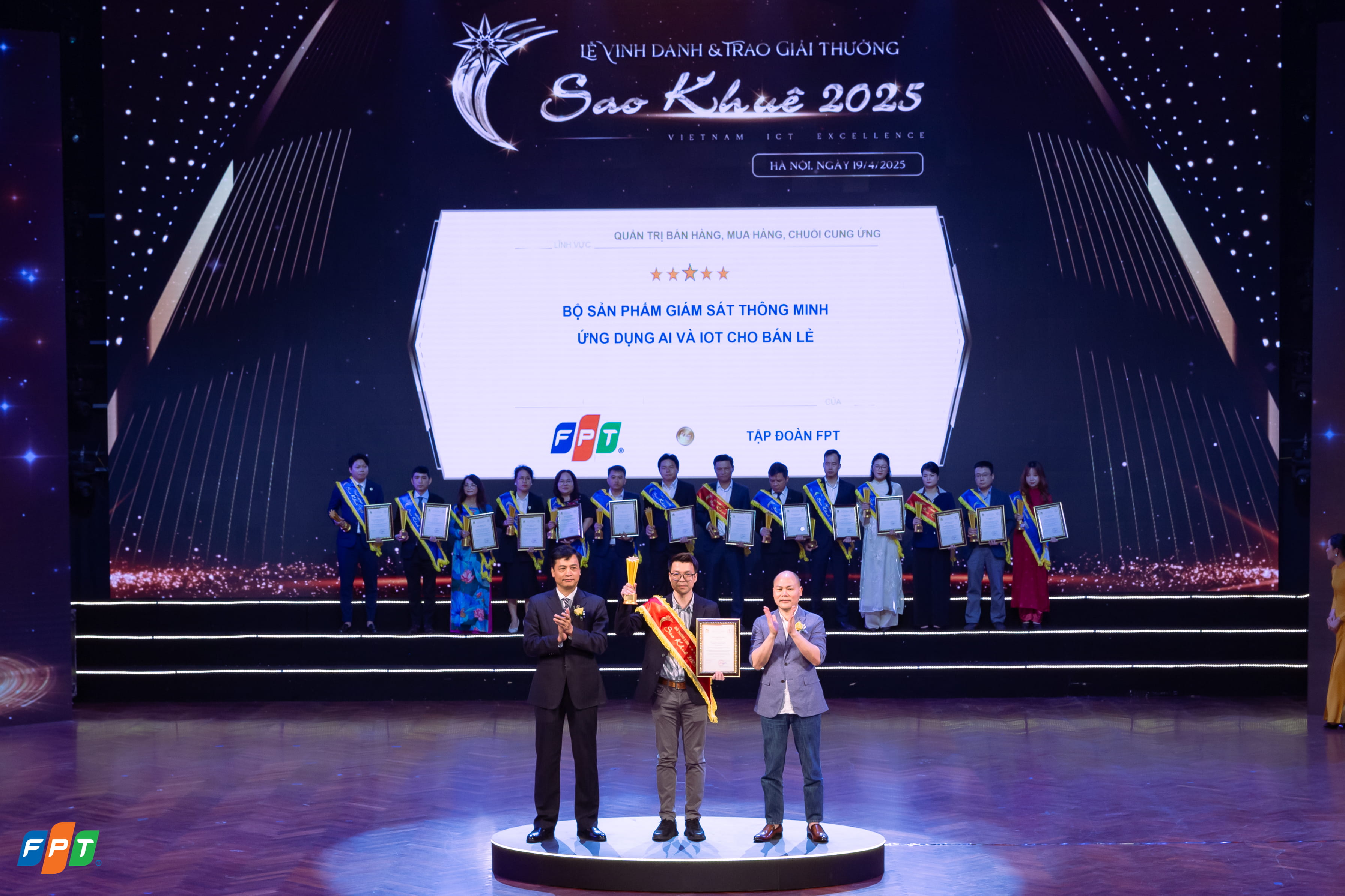 The AI and IoT-powered Smart Retail Surveillance Suite (5-Star Rating at Sao Khue 2025) helps businesses enhance customer experience, ensure store security, and achieve operational efficiency.